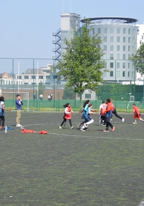 Enfants pratiquant du sport au Stade G Petre